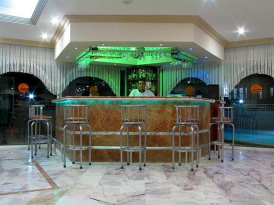 Neray Hotel - Photo3