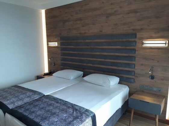 Riviera Zen Hotel - Photo2