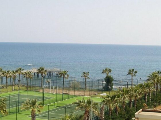 Royal 5 Mutlu - Photo2