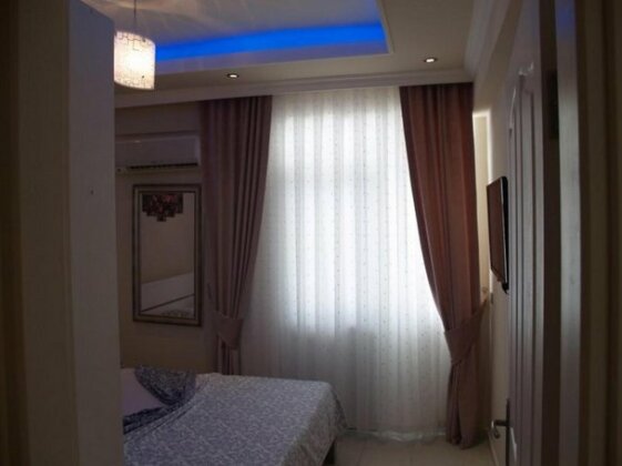 Royal 5 Mutlu - Photo3