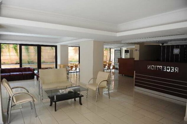 Ruritania Hotel - Photo2