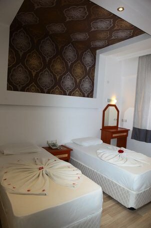 Saray Apart Hotel - Photo2
