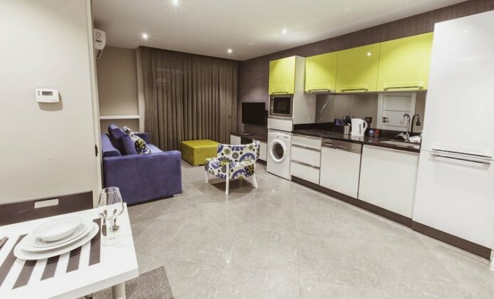 BMK Suites Apartments - Photo2