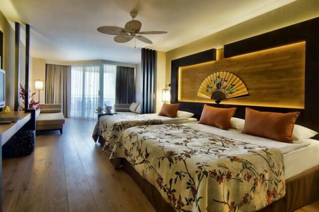 Limak Lara Deluxe Hotel & Resort - Photo2