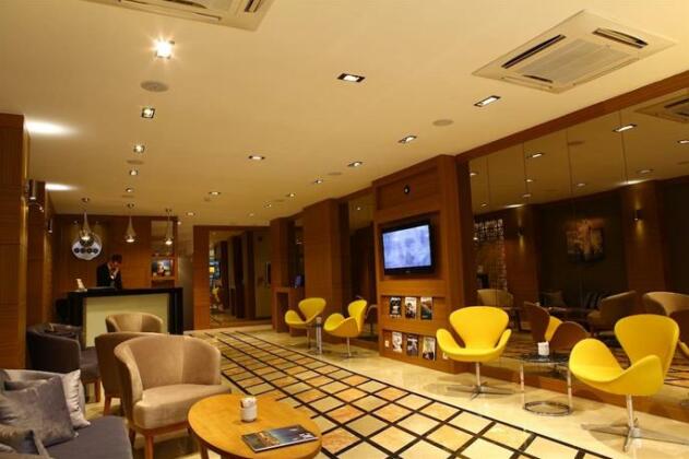 Ela Hotel - Photo2