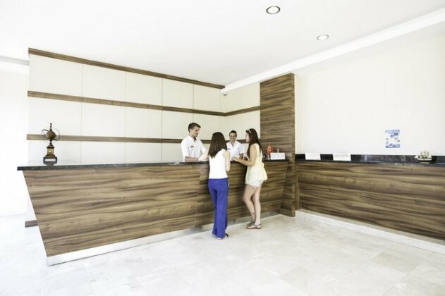 Ergin Hotel - Photo2