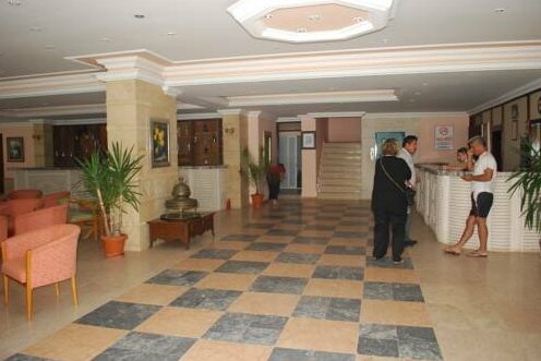 Mia Toka Hotel - Photo2