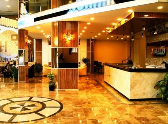 Perama Hotel - Photo2