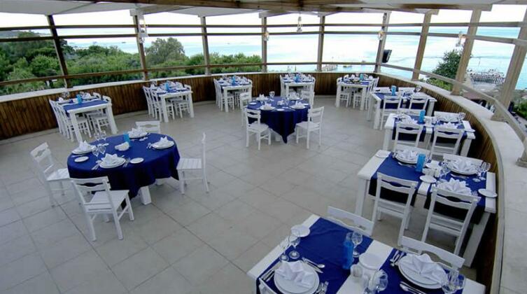 Catamaran Resort Hotel - Photo3