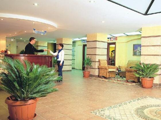 Hotel Intersport - Photo2