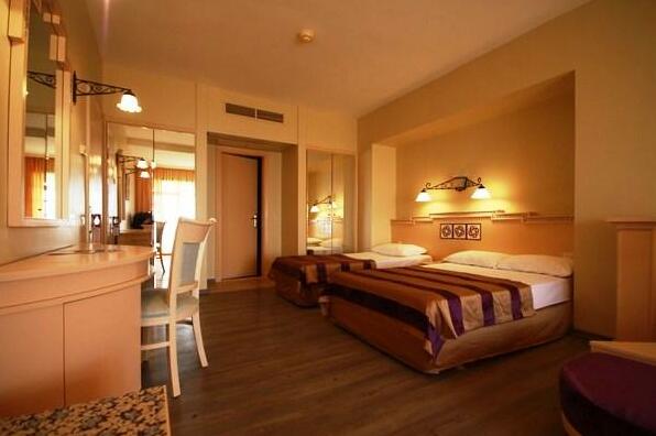 Attaleia Holiday Village - Photo2