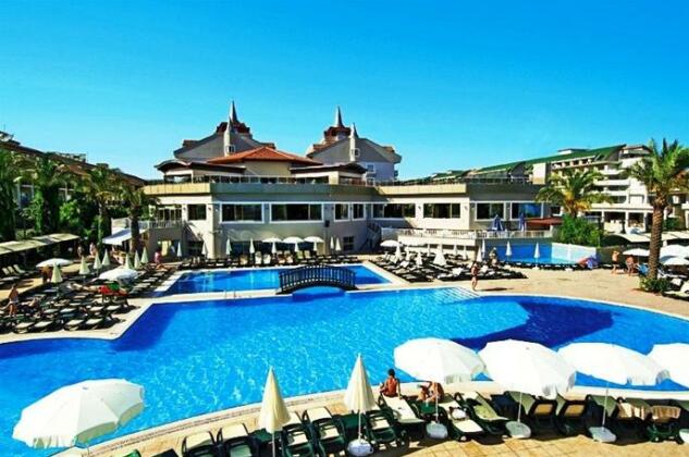 Aydinbey Famous Resort