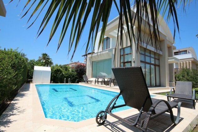 Paradise Town Villa Elite - Photo2