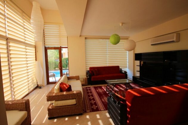 Paradise Town Villa Elite - Photo3
