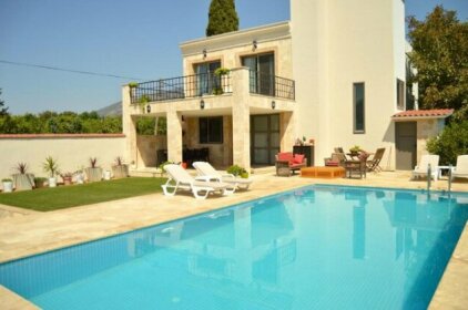Important Group BD469 4+2 Private Pool Villa