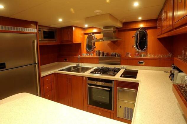 Barbaros Yachting Luxury Private Gulet 4 Cabins - Photo4