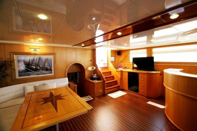 Barbaros Yachting Private Gulet 3 Cabins - Photo2