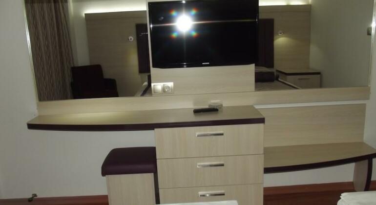 Bronze Hotel - Photo3