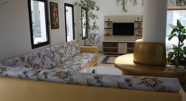 Bronze Hotel - Photo5