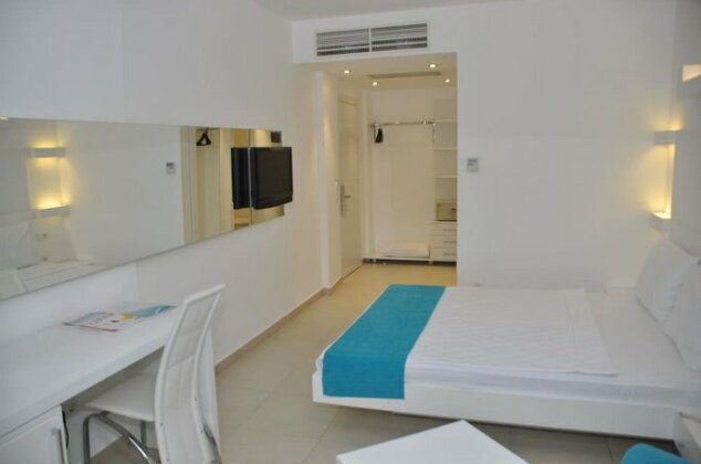 Costa Luvi Hotel - Photo5