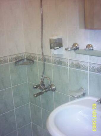 Love Inn Hotel - Photo3