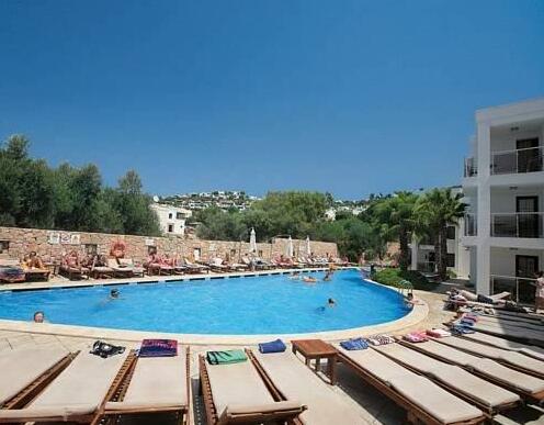 Queen Resort Hotel - Photo3