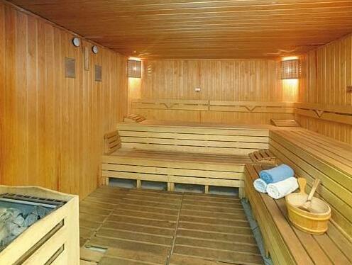 Queen Resort Hotel - Photo4