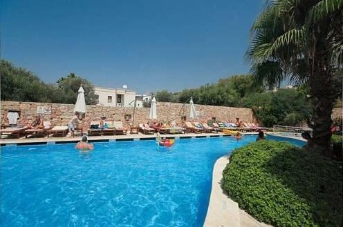 Queen Resort Hotel - Photo5