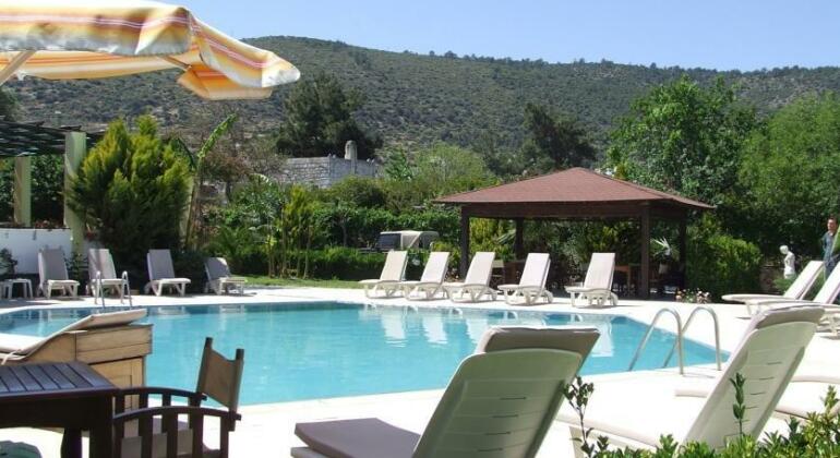Red Lion Hotel Bodrum - Photo2