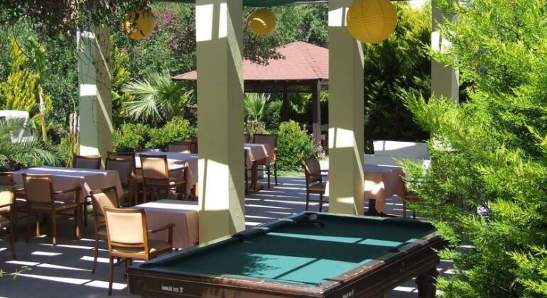Red Lion Hotel Bodrum - Photo3