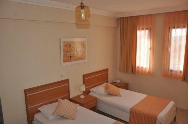 Sun Point Suites Hotel - Photo5