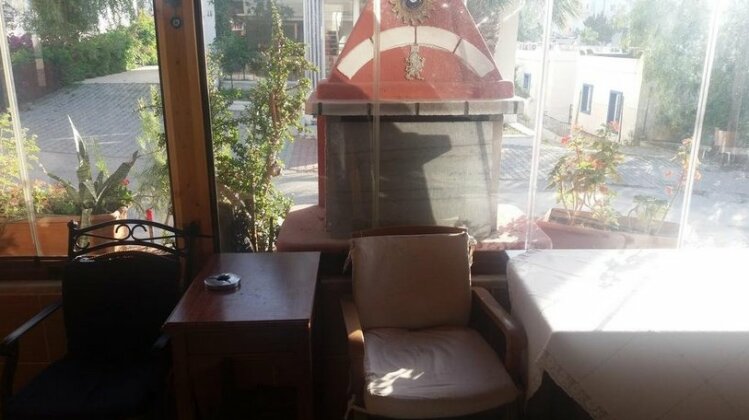 Ten Aparts - Photo2