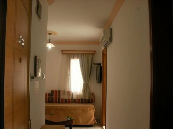 Ten Aparts - Photo4