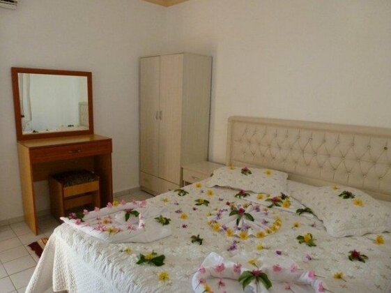 Ten Aparts - Photo5