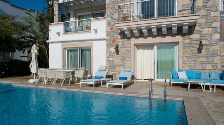 VHILLAS Private Luxury VILLA REGNUM - Photo2