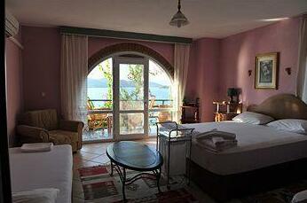Dolphin Pension & Butik Hotel - Photo4