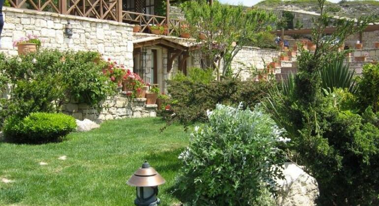 Ada Bacchus Hotel - Photo5