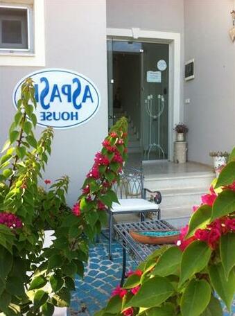 Aspasia House - Photo2