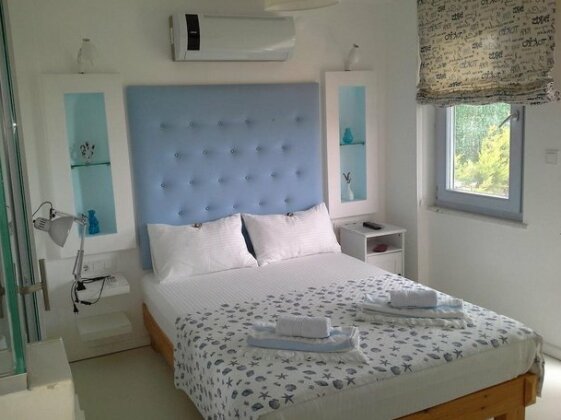 Aspasia House - Photo3