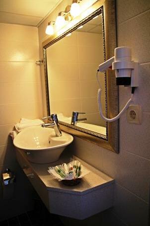 Ileri Hotel & Apartments - Photo3