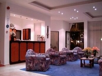 Kanarya Hotel - Photo2