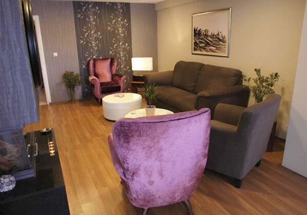 Kondo Suites & Residence - Photo5