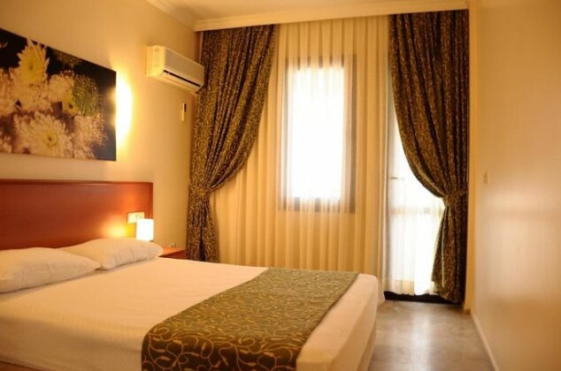 Lord Hotel Cesme - Photo2