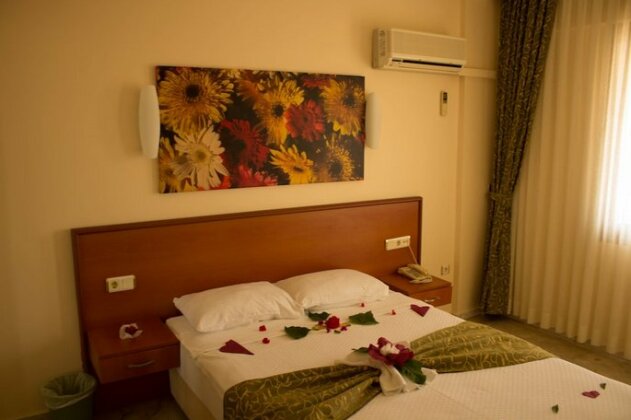 Lord Hotel Cesme - Photo3