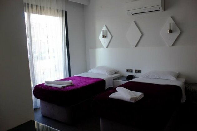 Mert Hotel Cesme - Photo4
