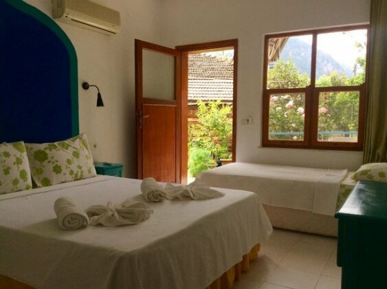 Sunset Pension and Apartments - Photo5