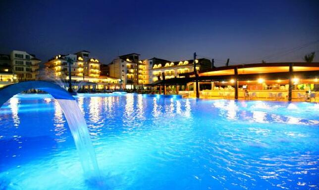 Grand Pearl Beach Resort & Spa - Photo2