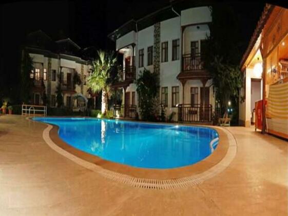 B C Alya Hotel - Photo2