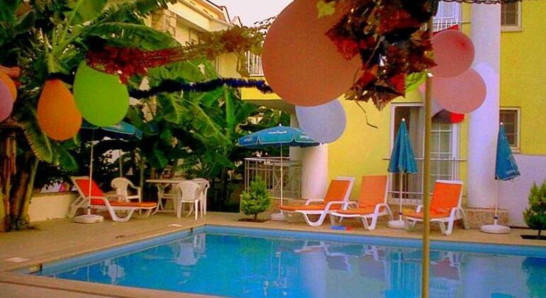 Karaca Apart Hotel - Photo4