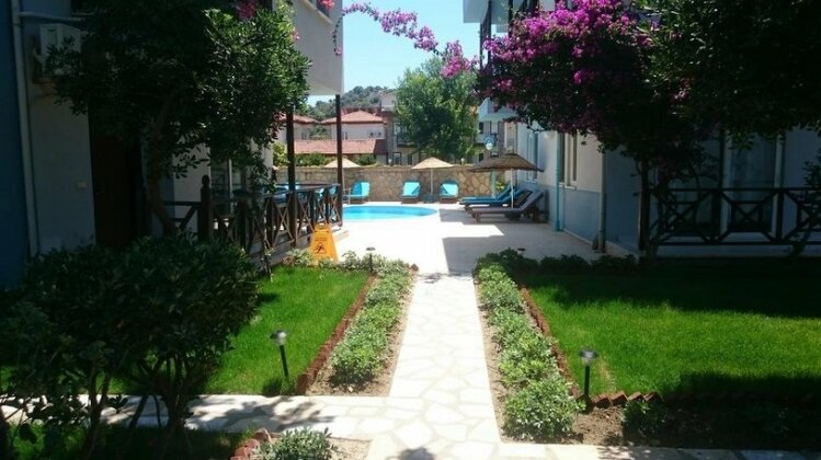 Turtle Beach Bungalows - Photo3